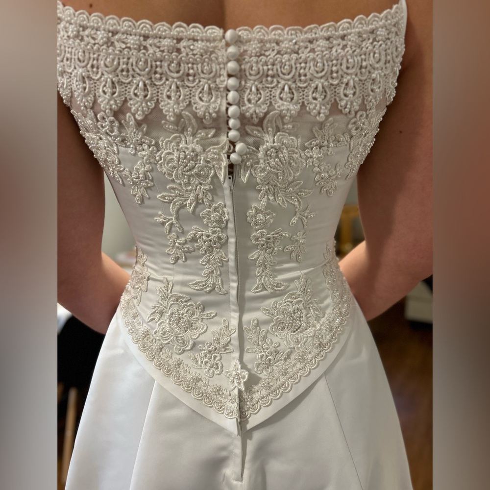 Vintage Ginza Collection Wedding dress